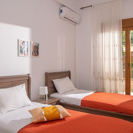Beachfront Green Apt-Ligaria Beach Exterior foto